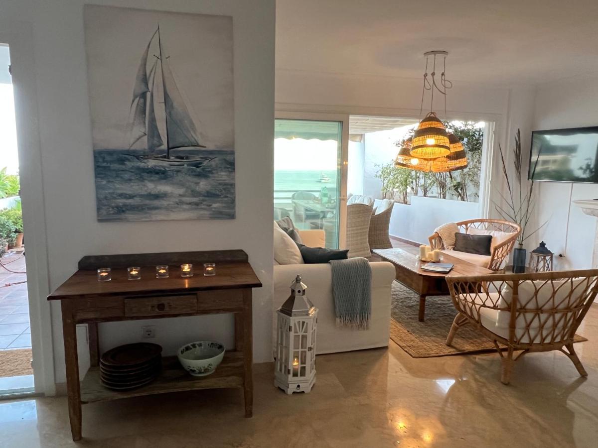 Playa Cristo Amazing Beach Terrace Appartment Estepona Bagian luar foto