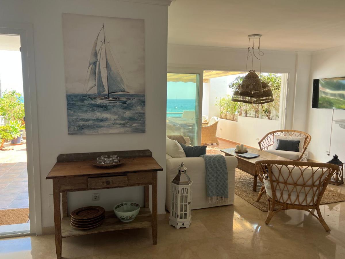 Playa Cristo Amazing Beach Terrace Appartment Estepona Bagian luar foto