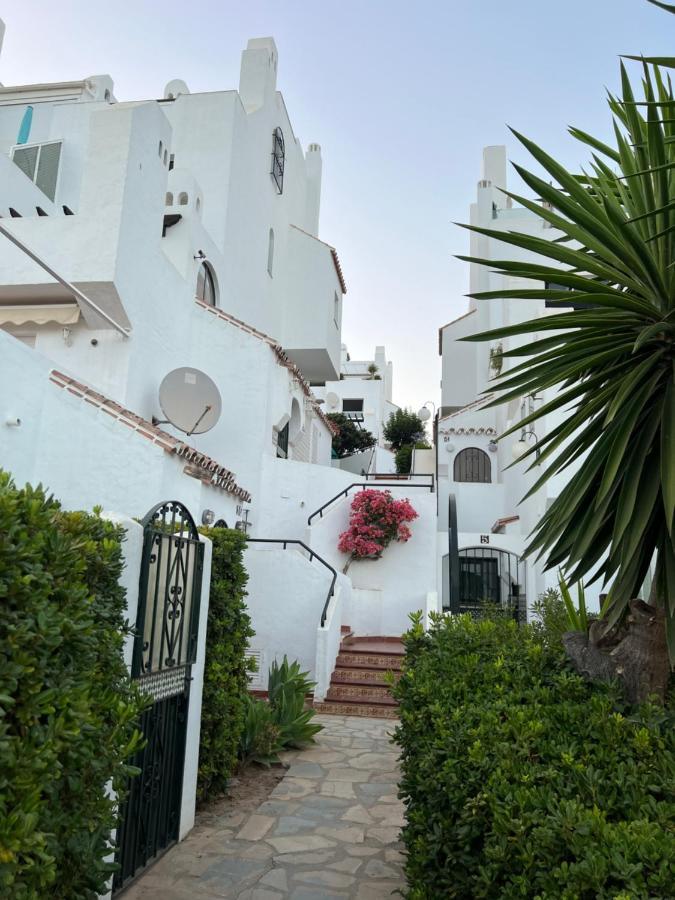 Playa Cristo Amazing Beach Terrace Appartment Estepona Bagian luar foto