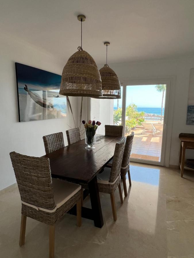Playa Cristo Amazing Beach Terrace Appartment Estepona Bagian luar foto